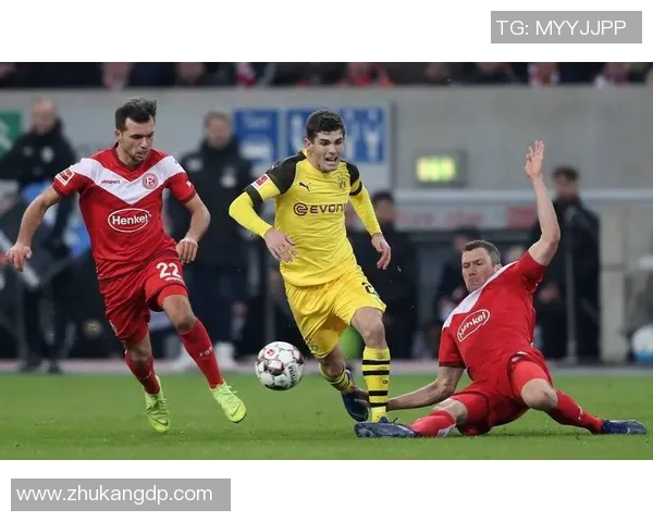 德甲前四榜首不稳，法兰克福主场失利后席位岌岌可危